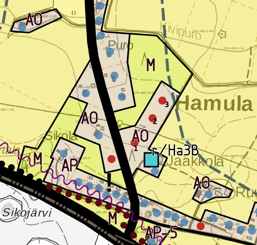 Kaavakartasta lähennetty ote, joka osoittaa kiinteistön ja kaava-alueen rakennuspaikkojen sijainnit.